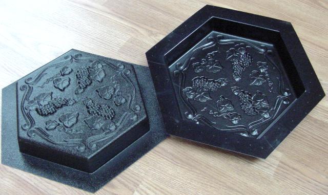 Hexagon Grapevine Stepping Stone Mold—ABS view
